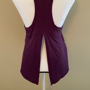 Lululemon workout top